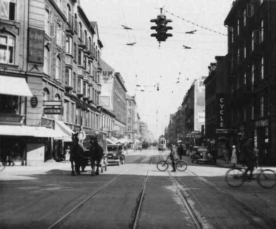 Falkoner Alleved Godthåbsvej ned mod Jagtvej i ca. 1925