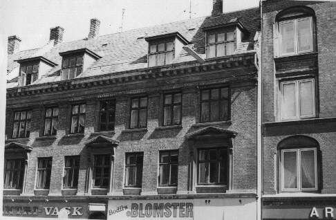 falkalle197721.jpg