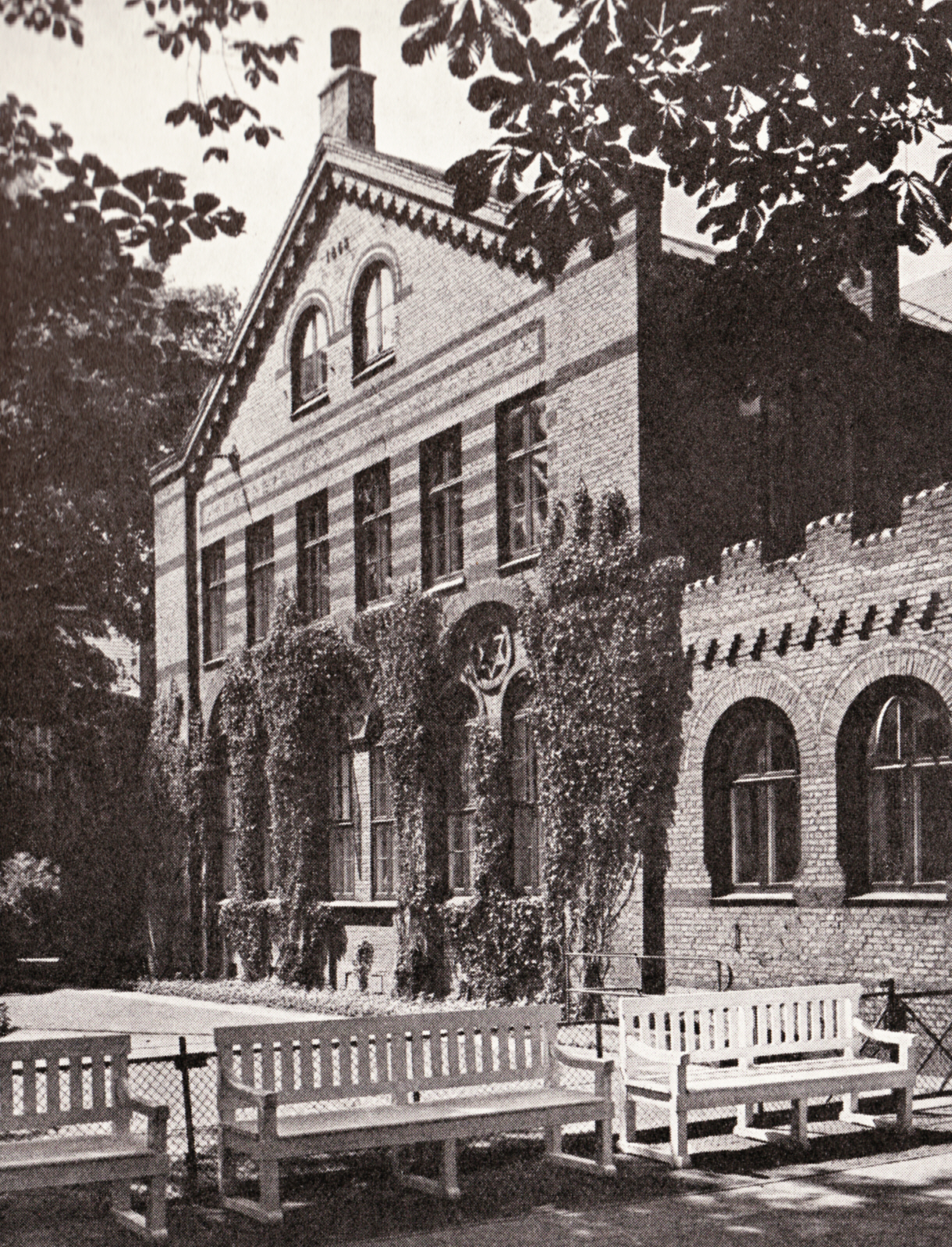 Falkoner Alleens skole kort fr nedrivningen, billede fra ca. 1950