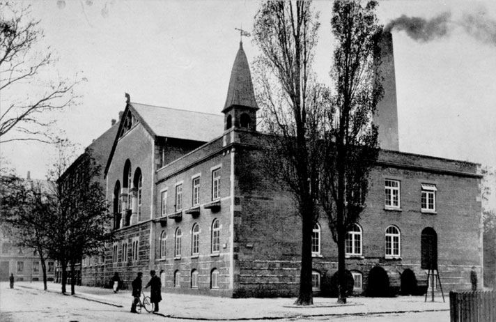 hortensiavej1880.jpg